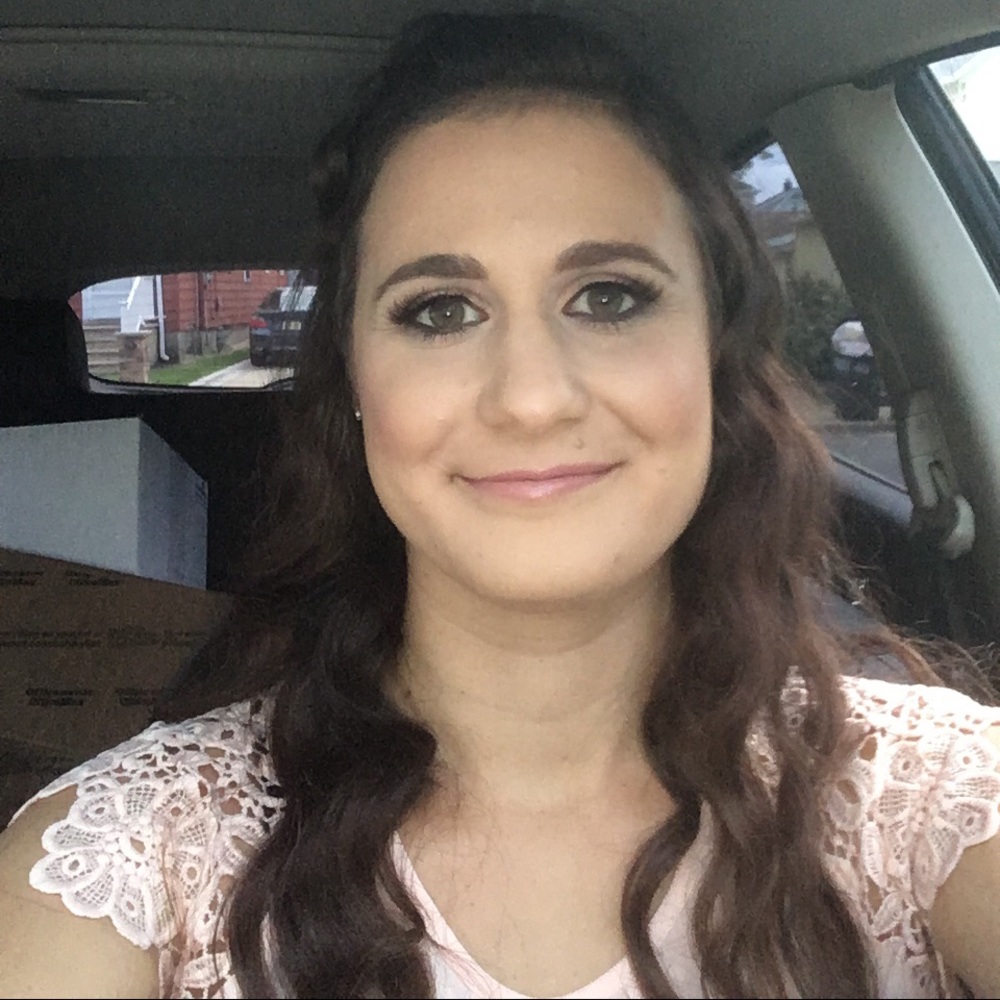 Meet your Posher, Megan
